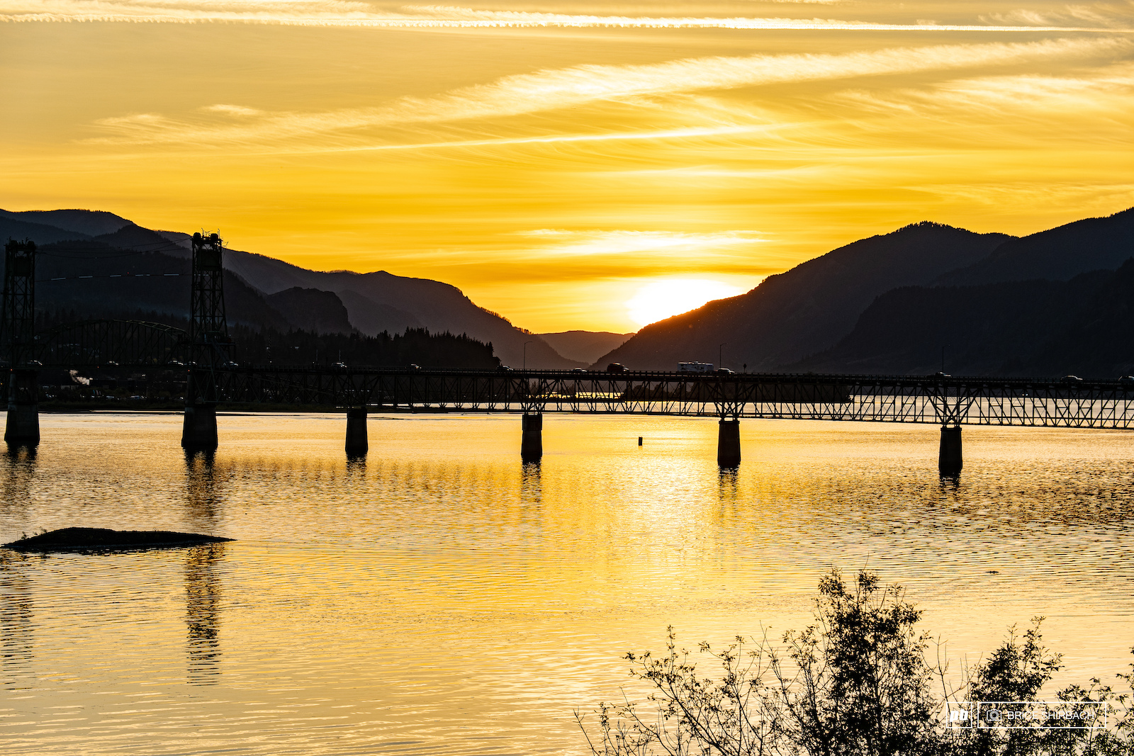 Local Flavours Hood River
