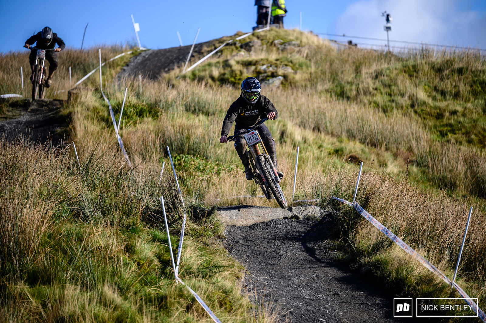 Morning practice was busy with all the riders wanting to take full advantage of the fast uplifts and the October Welsh sunshine