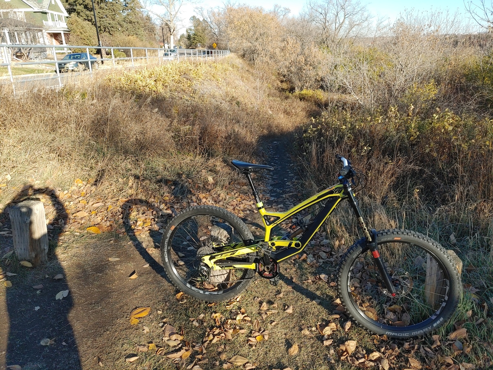 Entrance to Snake Back Trail.