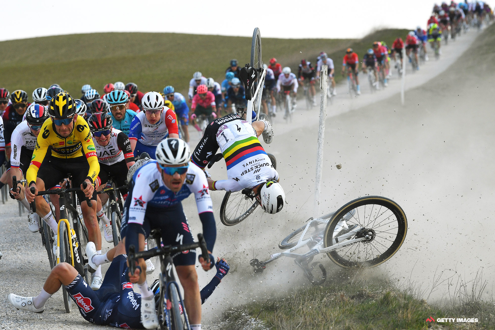 39 fotografias e imagens de Child Rolling Down Hill - Getty Images