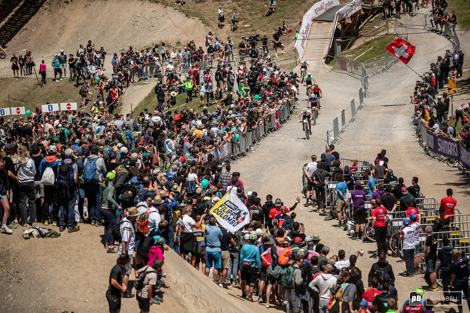 Nino Schurter showed exactly how he wanted to play it early on.