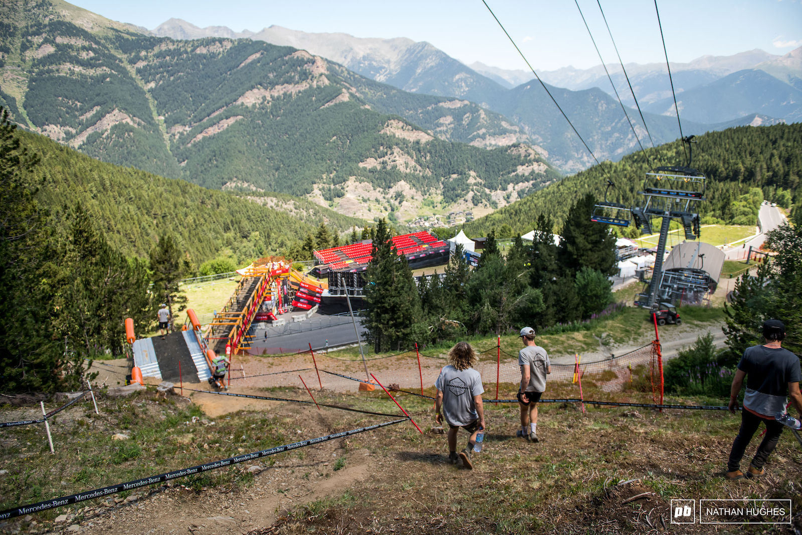 The last slopes down to the finish area are mighty steep.
