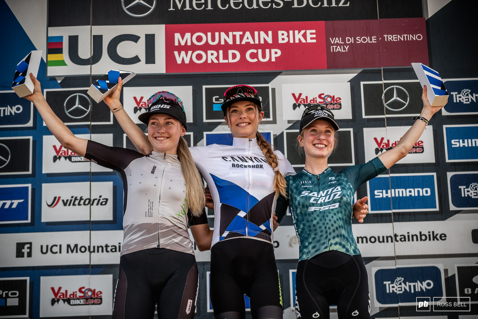 Line Burquier also wrapped up the U23 Women overall. She was joined in the top 3 by Noelle Buri and Sara Cortinovis.