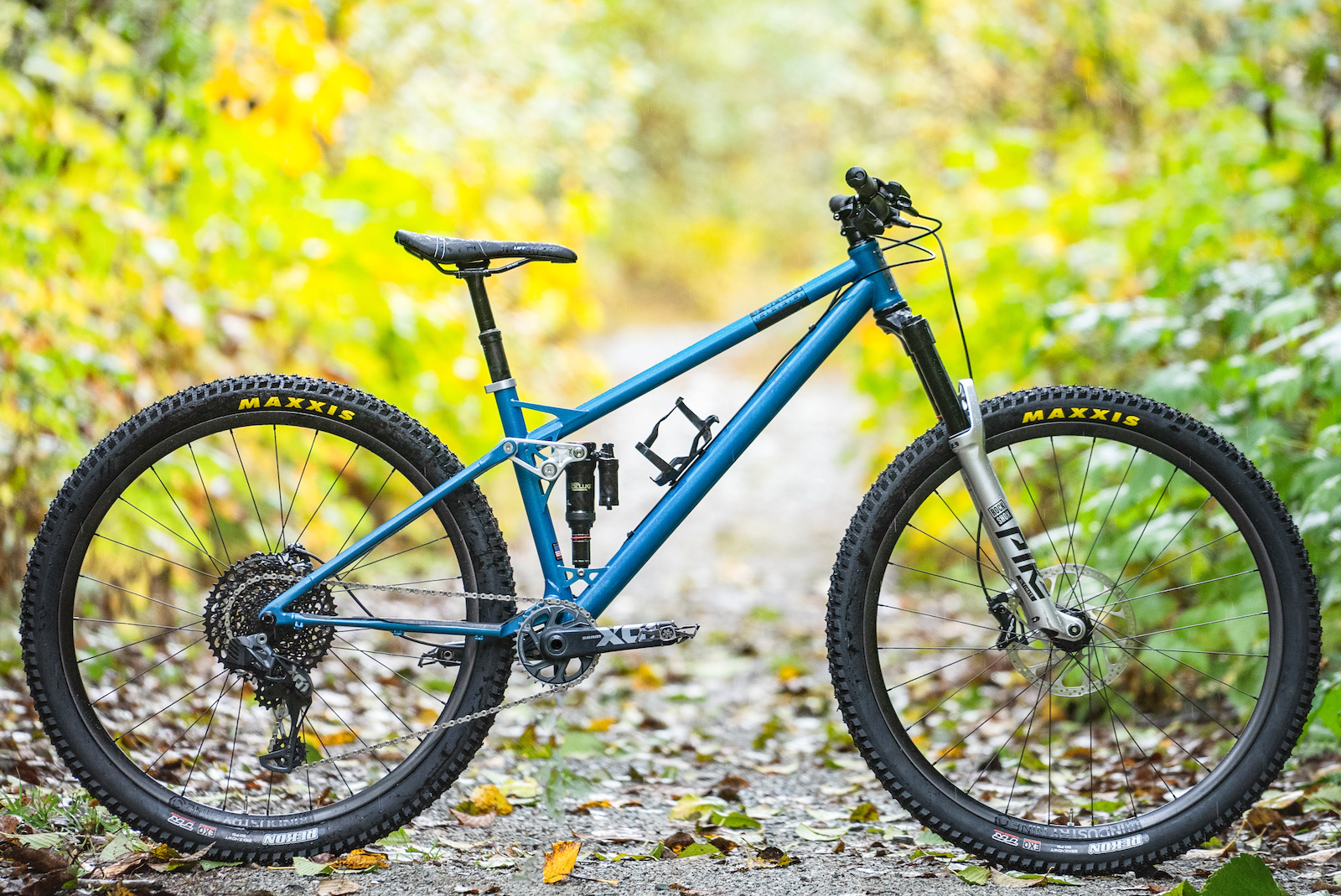 Review: Reeb's SST Does it Differently - Pinkbike