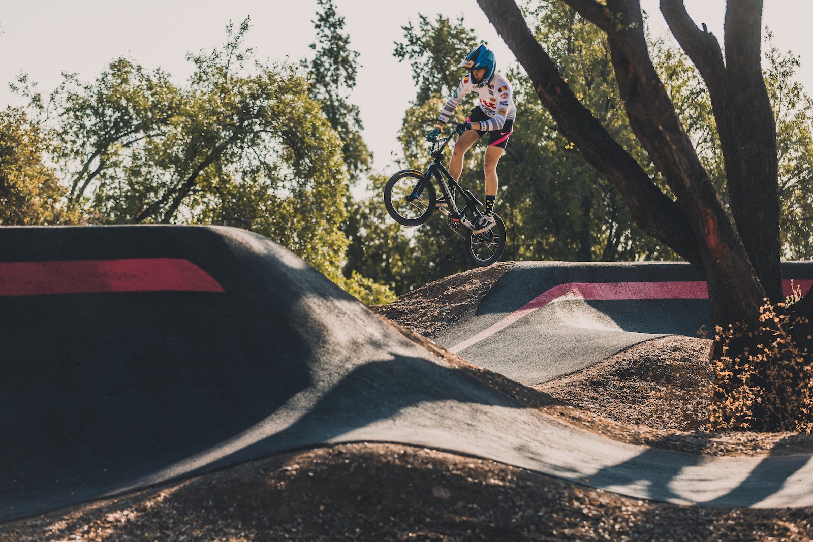 The course was tighter and steeper than previous years and most opted for BMX over MTB. Still there were plenty of doubles and triples to be found.