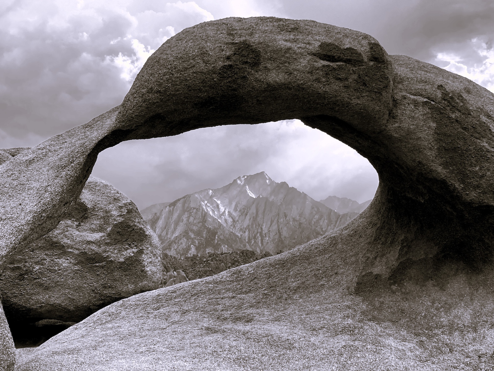 Mt Langley (I think), peeking through Mobius Arch