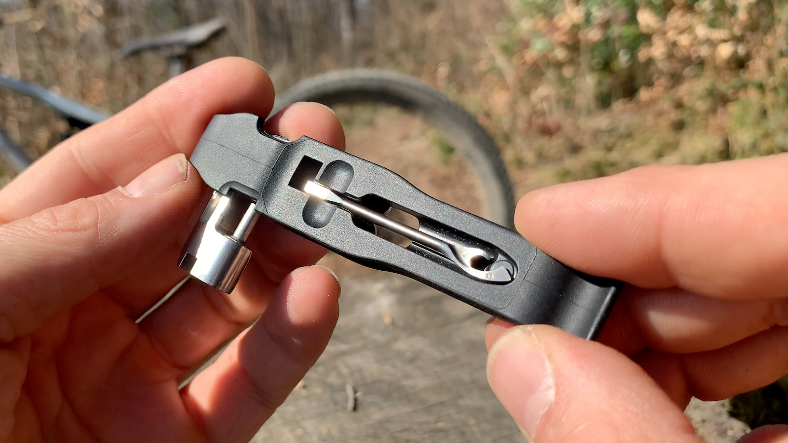 Daysaver Announces New Coworking6TL Multi-Tool For Tubeless Tires