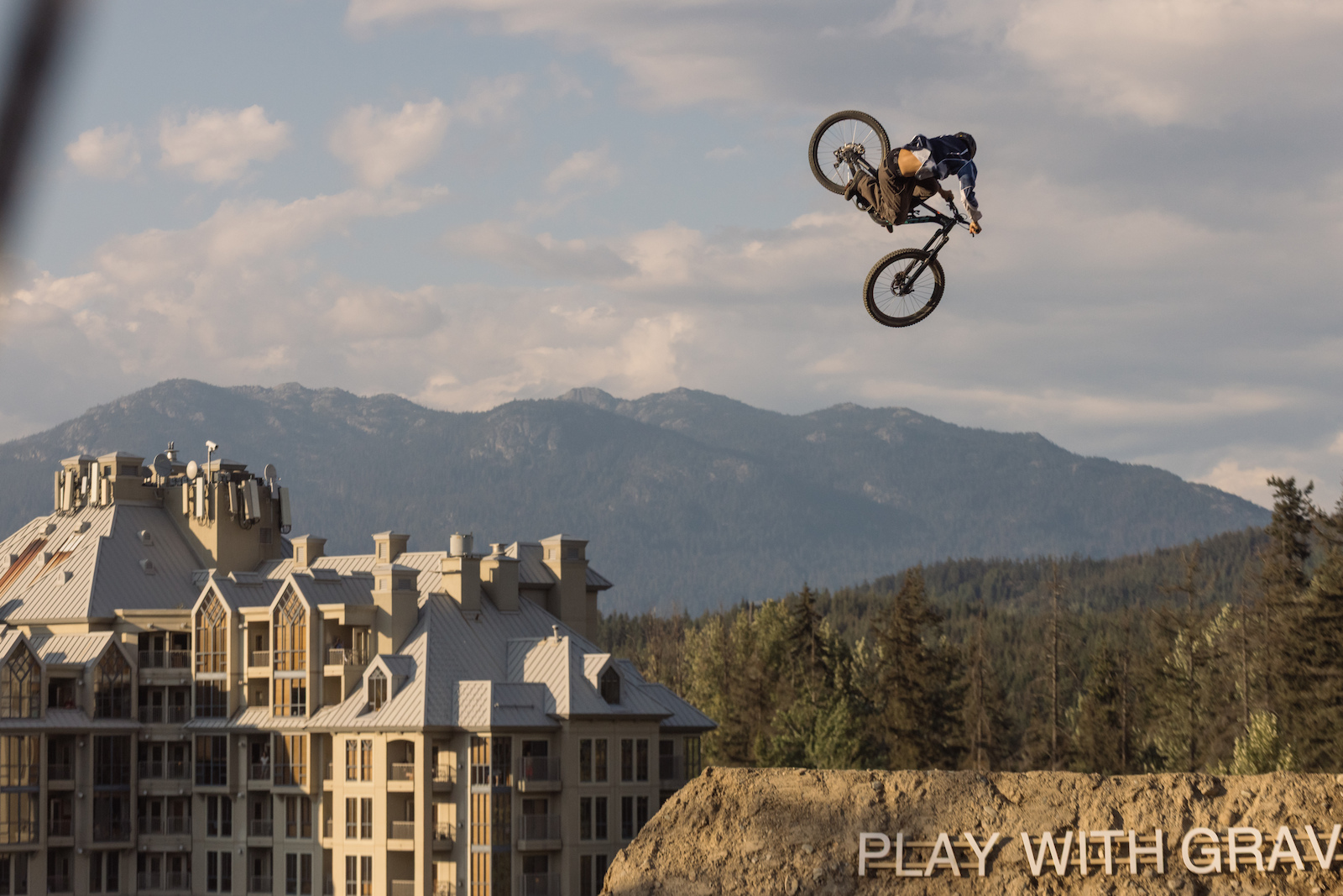 MTB Crankworx Whistlerボトルセット Photo Epic: Crankworx Whistler Whip-Off World Championships - Pinkbike