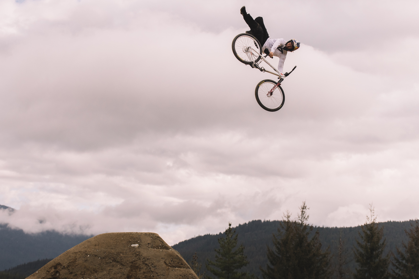 Whistler Crankworx RedBull JOYRIDE フーディー Whistler Crankworx RedBull JOYRIDE フーディー Whistler Crankworx