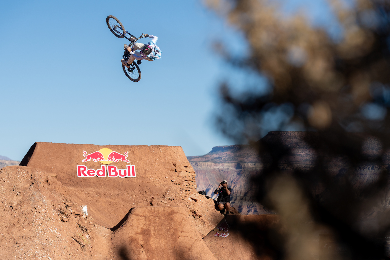Red Bull Rampage Riders Photo Epic: 2025 Red Bull Rampage Men's Finals - Pinkbike
