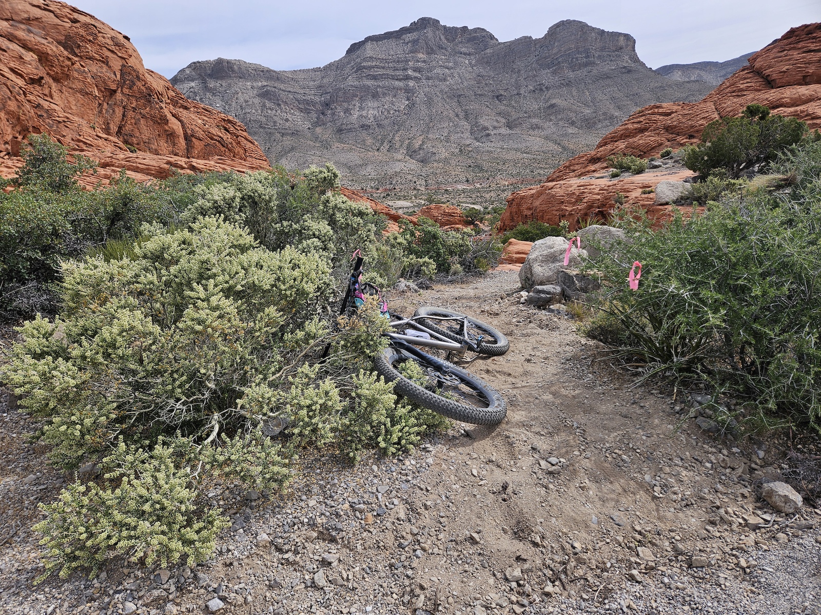 At the entrance to Rootnax. Gonna drop in on some sweet sandstone!