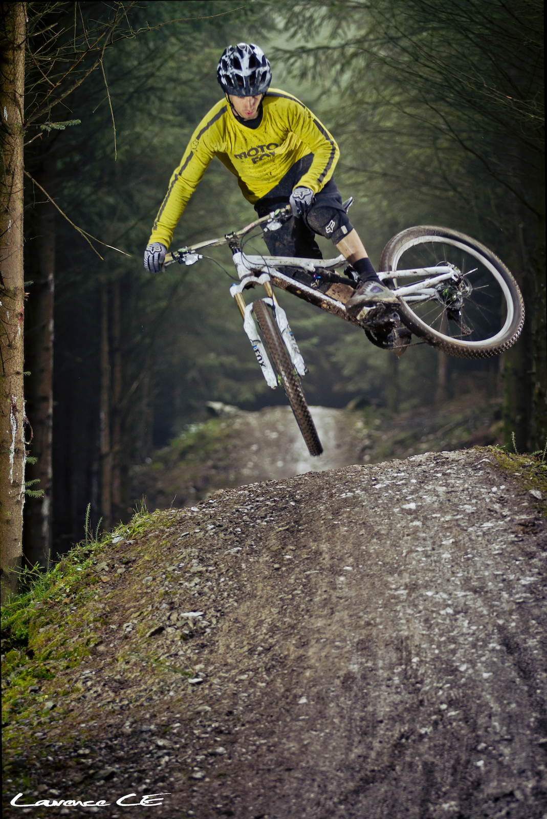Donny getting some sly scrubby whips out. New trails are going down a treat - Laurence CE - www.laurence-ce.com