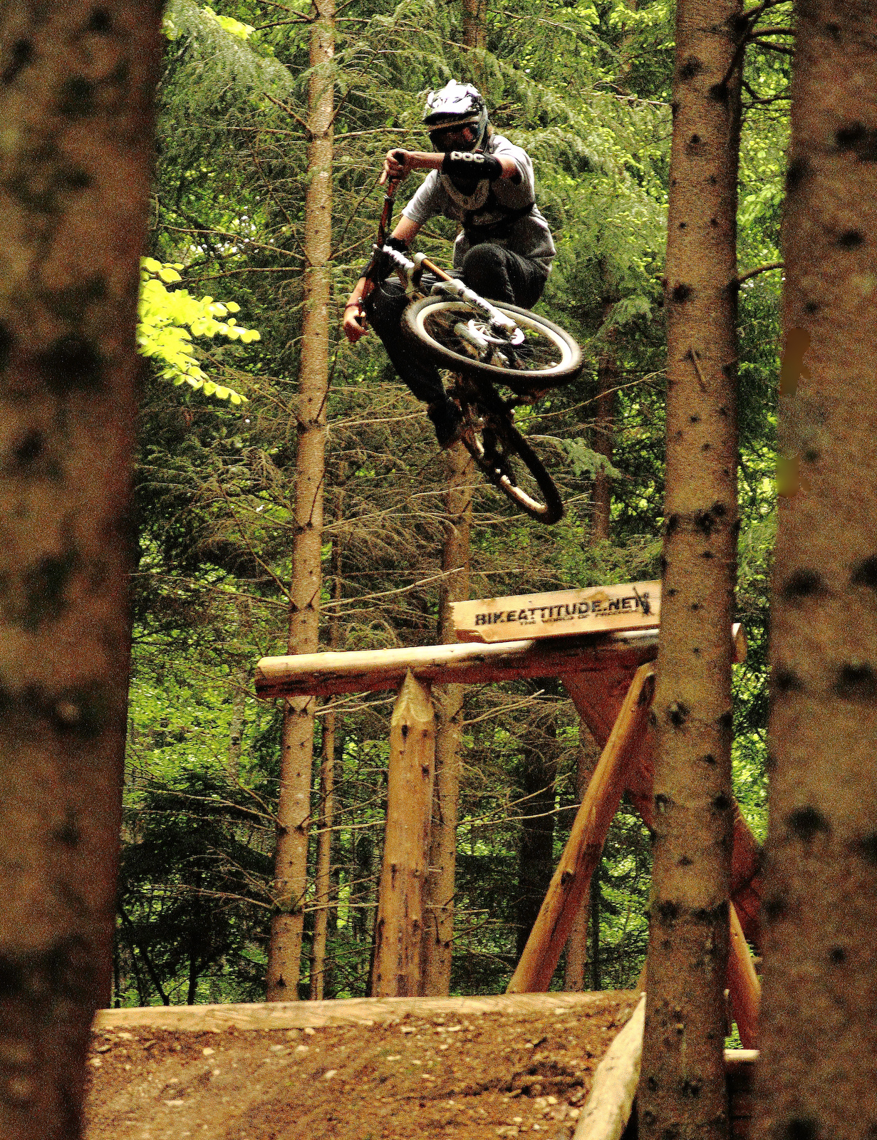 Motocross on the Log at Chaumont ! 

Canon 550D